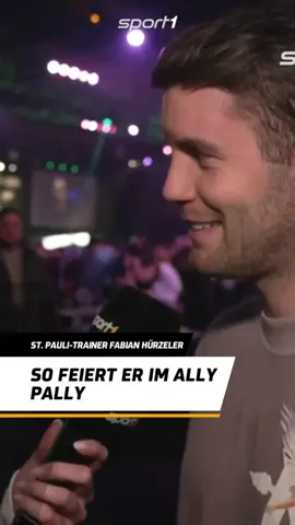 St.Pauli-Trainer Fabian Hürzeler war gestern auch am Start und packte über seinen Bierkonsum im Ally Pally aus! 🍻😂 #sport1  #sport1news  #totalvideo  #dartswm  #hürzeler