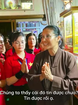 KINH KHỦNG Hết tóc chuyển động, giờ đến máu cũng được gọi là xá lợi? Và xá lợi cũng có thể sinh ra?  Không còn ngôn từ nào để diễn tả sự bất chấp tất cả để trục lợi, tuyên truyền, dẫn dắt con người vào cõi mê. Nhiều người tin sái cổ, mù quáng, tiêm nhiễm, đầu độc 
