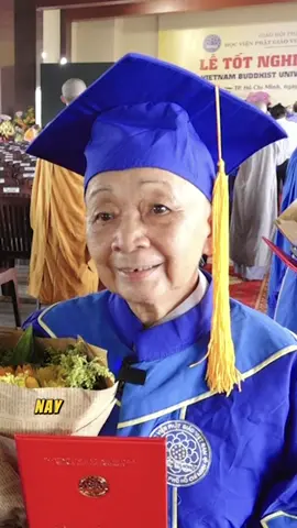 Cảm phục 2 Sư cô dù đã 72 tuổi vẫn đậu tốt nghiệp cử nhân Phật học khoa ĐÀO TẠO TỪ XA tại Học viện Phật giáo Việt Nam tại Tp.HCM. #xuatgiagieoduyen #letotnghiep #hvpgvntphcm #hvpgvn #letotnghiep2023  