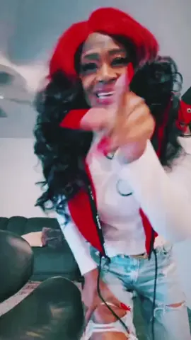 Dancehall artst, A’mari “DJ Mona-Lisa” refuses to sell herself short by serenading her feminine organs during performances #reggae #dancehall #dancehallmusic #dancehallqueen #trending 