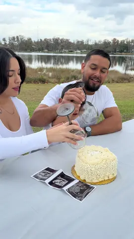 July 2024🤍 #genderreveal #cakereveal 