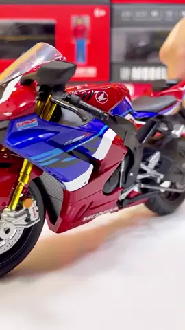 Berat karen full alloy bukan plastik #diecastcollectors #diecast #hondacbr1000rr 