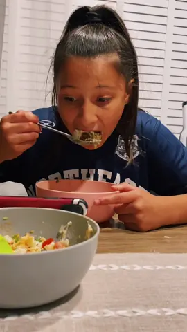 Caught in 4K 🤣 with the happy dance#thepuigfamily #fypシ #tati #Foodie 