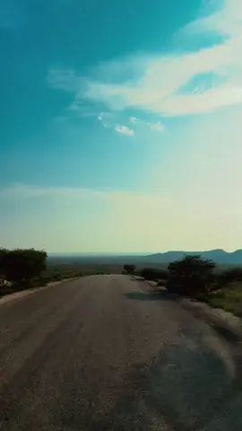 Heestii kuugu xusuusta badneyd Ee aad Ku safartay inoo sheeg #puntlander🇸🇱 #travel #fyp #car #tiktok #ayubkahil #ayub_kahil #mountain @Maan Dirir 