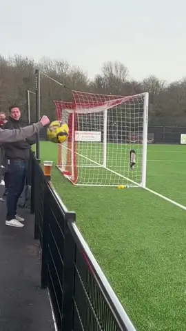 Da’s pech, bier weg 💔🍺😞 #football #footballfail #sundayleague 🎥 via @Ollie 