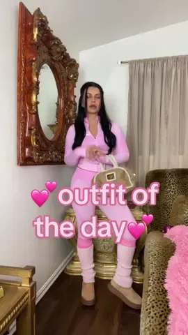 cozy pink outfit of the day 🎀💕 #OOTD #pinkmatchingsets #comfyootd #pinkoutfitinspo #getreadywithme #outfitinspo #girlyfashion 