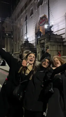 London is crazy about New Year 🇬🇧🩵🩷 #HappyNewYear #500kviews #100kviews #1m #london 