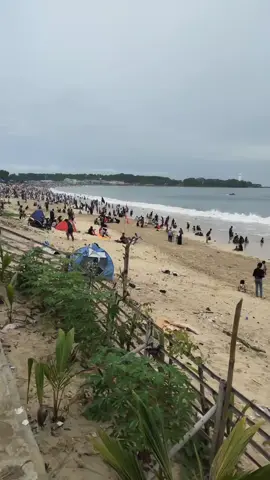 Situasi terkini di Pantai Santolo 🙌🏻 Source @info.santolo #garut #asligarut #asligarut_ #pantai #pantaiselatan #santolobeachgarut 