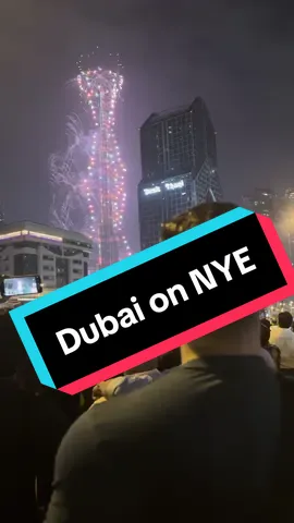 Dubai never fails to suprise me #nye #dubai #fireworks #holiday 