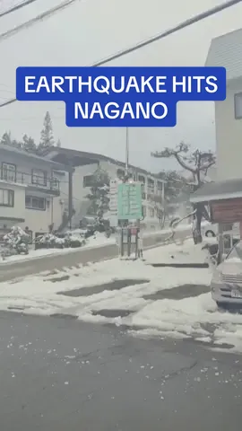 An eyewitness captured the moment a powerful earthquake jolted snow from buildings in Nagano, Japan. The quake with a preliminary magnitude of 7.6, struck central Japan and its western coast, triggering warnings for residents to evacuate, knocking out power to thousands of homes and disrupting flights and rail services to the affected region. #fyp #japan #tsunami #breakingnews #earthquake #news 