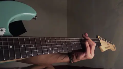 Bernafas tanpamu #fyp #lastchild #bernafastanpamu #musik #nuxindonesia #yamahapacifica #xyzbca #guitarcover #guitartok 