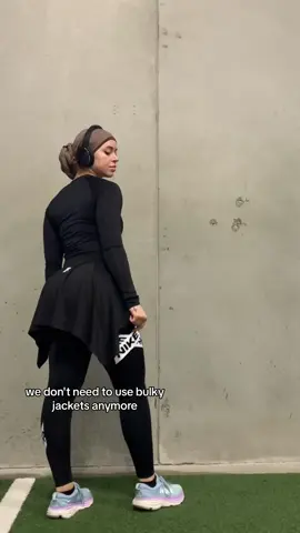 Dressing more modest in the gym isn’t a struggle anymore! This cover up is very practical and the cutest 💖 •lightweight  •breathable  •water resistant  •very cute 🤭 #hijab #ArabTikTok #gym #modestfashion #hijabitiktok #hijab #Fitness 