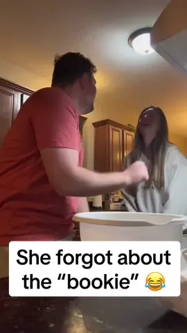 #baking #brookies #funnyvideos #family #marriagehumor #couplescomedy #thisisyourman #husbandwifecomedy #1minutecomedy 