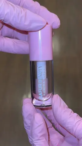 This is the clearest color changing lip gloss 💕✨ #foryou #SmallBusiness #viral #lipglossbusiness #trending #colorchanginglipgloss #tiktokshop