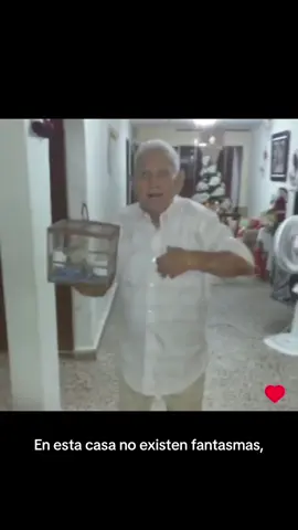 Un abrazo hasta el cielo, abuelo 🤍🙏🏽  #fantasmas #recuerdos #abuelo