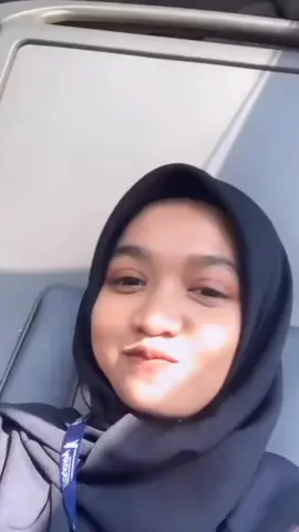 Awali tahun mu dengan senyum manisnya Ning Umi 😁 #fypシ #umilailaterbaru #trend #lailaarrahmah88 #viral #masukberanda #4u #fyppppppppppppppppppppppp #umilailalovers #surabaya 