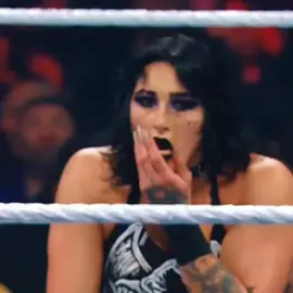 MAMI <3 #rhearipley #rhearipleywwe #wweraw 