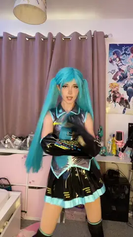 i lied abt new cosplays its delayed help ⁉️⁉️i think miku is one of my favs anyway 😛 #hatsunemiku #mikucosplay #hatunemikucosplay #cosplaydance #cosplayer #miku #colourfulstage #pjsk 