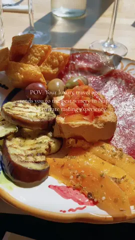 🍝 if you know, you know. Trust me, luxury travel agents are always in the know. We send you to the best places only.  ✨ Go to farahilde.com to book your next trip with me.  #travel #traveltiktok #luxurytravel #travelbucketlist #wanderlust #italy #italy🇮🇹 #italytravel #5star #traveltips #luxurytraveladvisor #naples #winery #winerytrip #privateexperience #privatetour #mtvesuvius 