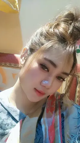 mencintai atau di cintai siii😢 