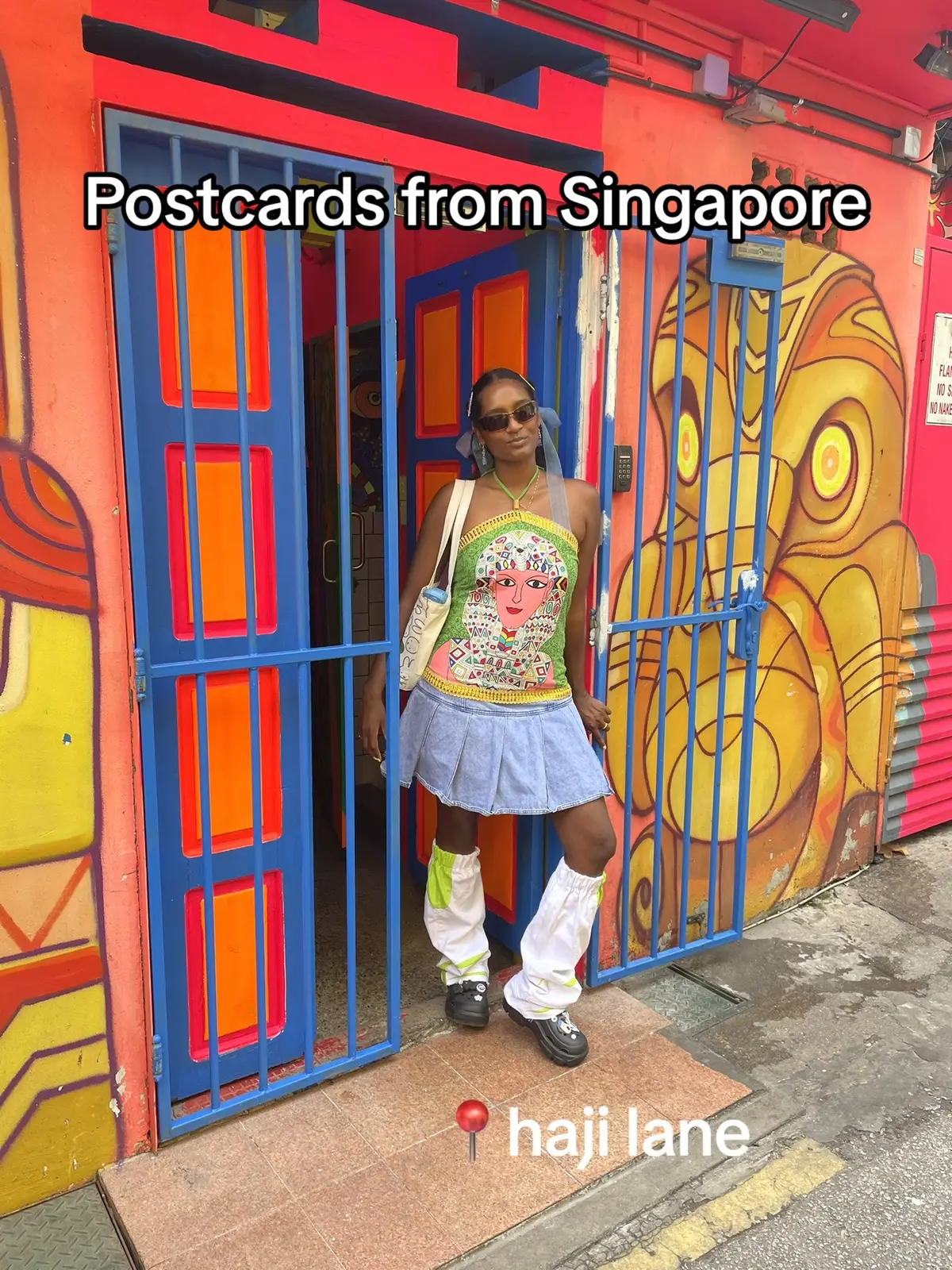 @gnarlynandos on Instagram #singaporetravel #singaporeoutfits #traveloutfits 