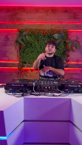 ¿Sabes el nombre de las 3 canciones⁉️#viral #dj #alvamaice 