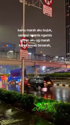 itu lah kesalahan cewek, ketika dia udah mulai bosan dengan cowok nya, setidaknya dihargai sedikit perjuangan cowoknya☹️ #katakatastory #fypシ 