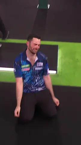 LUKE HUMPHRIES IS THE 2024 WORLD DARTS CHAMPION! 🚨