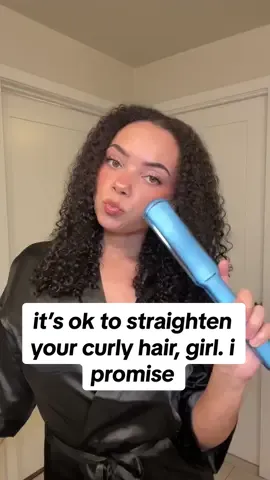 its ok to straighten your hair every once in awhile bookie!!! #straighteningcurlyhair #silkpress #athomesilkpress #straighteningroutine 