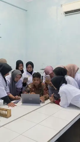 hari hari praktikum⚗️ #farmasi #umkudus #gemasumku