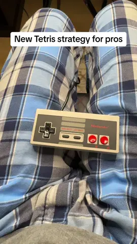 Its helpful for moving the pieces fast on the killscreen! #ctwc #nes #tetris #goatythroaty #satisfying #rolling #asmr #nestetris #viral #gaming #retro #USA #texas #california