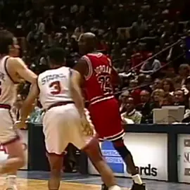 Don't get tired of watching it #NBA #MichaelJordan #chicagobulls 