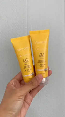 compection ringan dan bisa mencerahkan.. yuk langsung co yuk #cdefenseserieswardah #ddcreamwardah 