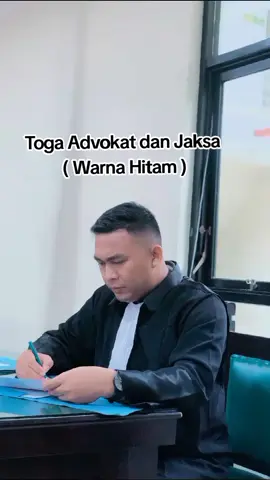 Perbedaan Toga Advokat,Jaksa dan Hakim di semua jenis pengadilan 😉👌🧑‍⚖️ #advokat #pengacara #lawyer #jaksa #hakim #pengadilannegeri #pengadilanagama #pengadilantatausahanegara #hakimagung #mahkamahagung #kejagung #fypシ゚viral #bukanmaen #fypシ #viraltiktok #PlayWithOreoBlackpinkID #UNIQLOHolidayShoppingFestival #AQUAUVAirPower #GenerasiHappyTikTokChallenge #CLEARYourHeadKetombeChallenge #pengadilannegerikisaran #fypage #keren #kerenbanget 