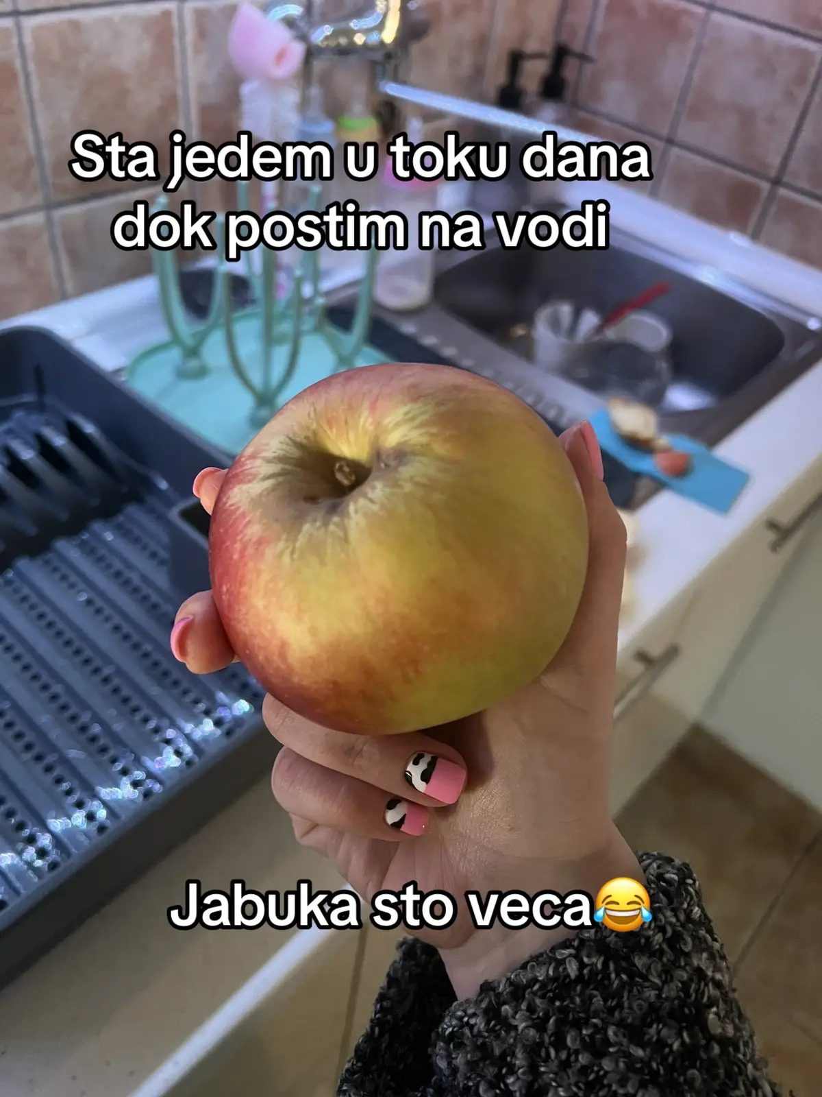 Sta vi jedete?🤗 #fyp #foryou #tiktoksrbija #foryourpage #viral #viralvideo #post #postnavodi #stajedemudanu #stajedemutokudana #bozicnipost #Home #whatieayinaday #food #hrana 