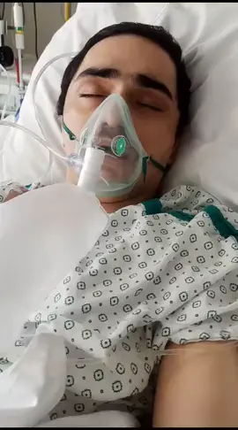 Life of Osman Day 42 Pray for Osman🥹🙏 going unconscious under life support lungs filled with water🏥 🚑 🚒 💉💊 #hospital #influenza #hastane #ziekenhuis #ziek #pneumonia #lunginfection #longontsteking 