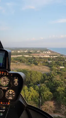 y así empezamos el 2024 #vuelo #monterrico #puertoquetzal  #puertosanjose  #playa #fly #helicopter #guatemala  #trend 