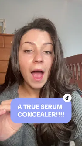 Raise your hand if youve been personally victimized by “serum concealer” marketing🙋‍♀️🙋‍♀️🙋‍♀️ @livetinted you have officially changed the game🔥 #serumconcealer #concealerreview #lightweightconcealer #lightcoverageconcealer 