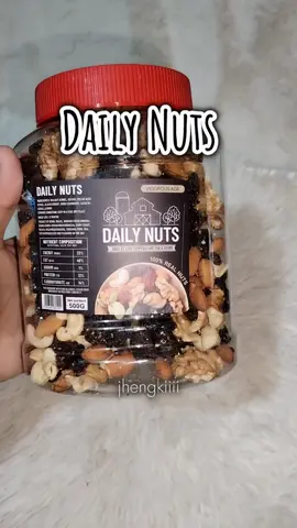Daily nuts mix nuts and dried fruit- a healthy snacks mix and eat. #mixnuts #dailynuts #TIKTOKFINDS #FYP #TREND #JHENGKIIII 