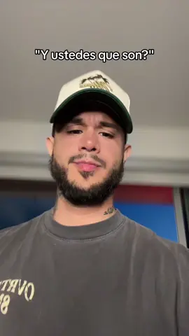👨🏽‍🦯