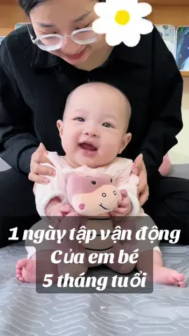1 ngày tập vận động của em bé 5 tháng tuổi sẽ như thế nào #hiicafe #tapvandong #embe5m #embe5thangtuoi #choicungcon #choicungbe #chamsoctresosinh #mebimsua #mebau 