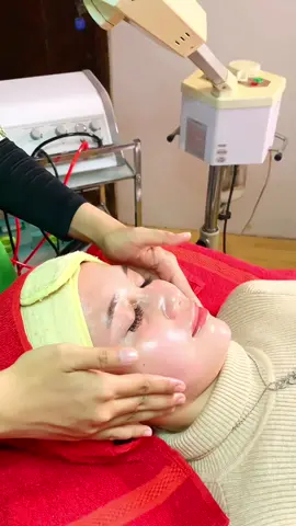 totok wajah🥰 #fypシ #salonviral #haircut #bodytreatment #facialtreatment #salonmuslimahsurabaya #salonwanitasurabayatimur #hairstyle #hairspa #totokwajahsurabaya #totokwajah 