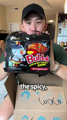 Samyang Buldak Ramen (Spicy Chicken) #buldak #buldakramen #samyang #samyangnoodles #foodreview #ramen 