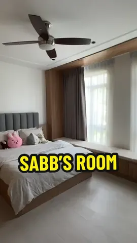Quick tour of Sabb’s minimalist room.  #fyp #foryoupage #RoomTour #minimalist #quicktour #housetour #houseph 