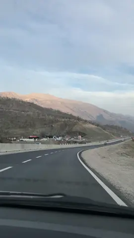 چاوەرێی مەکە بە دڵی ھەموو کەس بیت  ھەندێک کەس ھەر خۆیان ھیچیان بە دڵ نییە🙂 #💙 