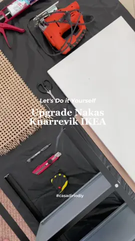 #DIY pertama ku berdasarkan voting bulan lalu. Jadi, nakas ini polos awalnya, ini nakas IKEA Knarrevik. Terus karena msh ada sisa rotan dikit dikit, sayang kalau gak di #diy.  Alhasil seperti ini ✨ untuk bahannya kami pakai - papan kayu gak kepake - rotan - lem sealant - list kayu balsa - kertasive @kertasive.id  Alat: - jigsaw - gunting - pulpen - penggaris - cutter Berikut video how to nya ya 😄✌🏼 selamat mencobaaa! Boleh nanya2 kalau mau #diy juga ya. #diy #casadiriodiy #knarrevikikea #diyikea #ikeahack #ikea #diycrafts #diyhomedecor #diydecor #diyideas #diyhome #diyfurniture #diydecoration 