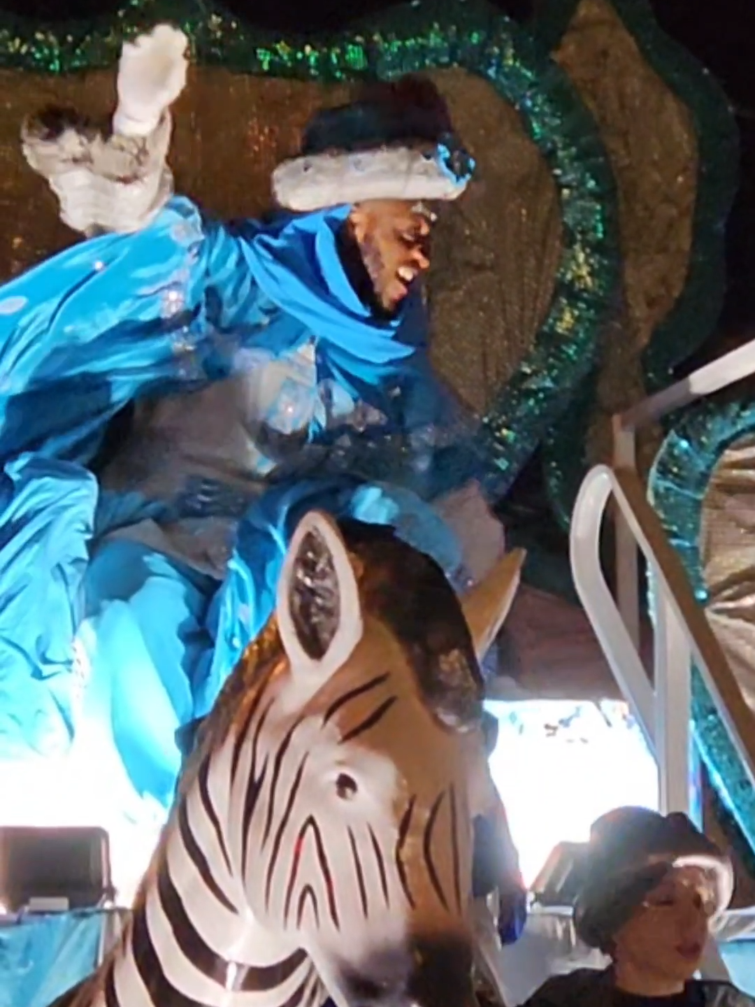 Los mejores momentos de la cabalgata de Reyes Magos en San Sebastián #donostia #sansebastian #reyesmagos #nochedereyes