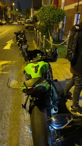 Noche de amigos 🥷🏼✨ #Meme #MemeCut #Recuerdos #fypシ゚viral #ninja #zx6r #hjc #velocidad #kawasakininja #moto #motorcycle #torque #agv #tiktok #icon #rantantantan #kawasaki #fypシ #CapCut #amigos 