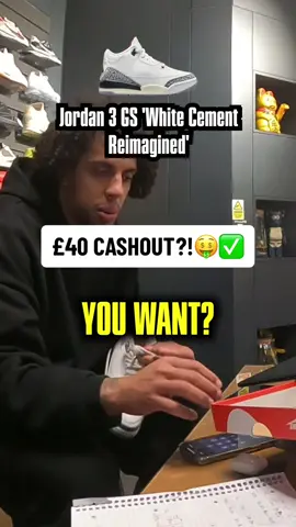 Did he lowball?😬  #yeezy #leicester #reselling #reseller #coinflip #jordan4 #coinflip #nottingham #worklife #sneakerhead #bpm #deals #dunks #jordan3 #offwhite #exclusives #jordan1 