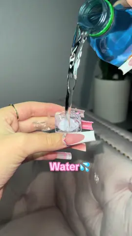 A must have liner😍💧 #garzalashes #wateractivatedeyeliner #wateractivatedliner #grapicliner #rave #Eyeliner #eyelinerhack #eyelinertutorial #makeup #goth #cosplay #blackouttattoos 